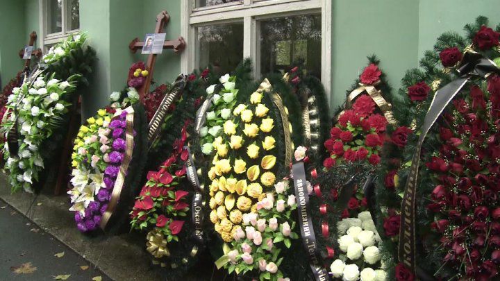 Durere fără margini! Piloţii decedaţi în tragedia din Coasta de Fildeș, petrecuți pe ultimul drum