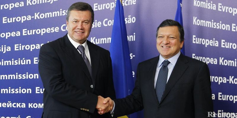 «Президент Украины пытался предлагать трехсторонние переговоры между ЕС- Украиной и Россией, которые европейские чиновники уже ранее отвергли». Фото: telegraf.com.ua