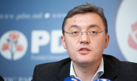 По словам Игоря Кормана, граждане не почувствуют сразу положительные результаты этого соглашения, поэтому члены партии должны объяснить людям каковы его последствия для будущего. Фото: grenada.md