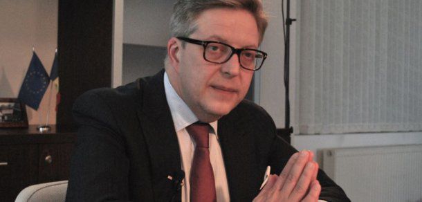 Nicolae Timofti l-a desemnat pe Ion Sturza, candidat la funcția de prim-ministru. Foto: rferl.org