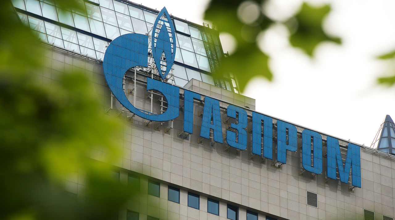 «Газпрому» принудительно отключили зарубежную технику через спутник.