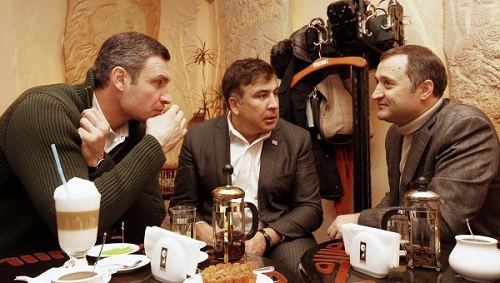 Вместе с Саакашвили на Евромайдане выступил и председатель Либерально-демократической партии Влад Филат.