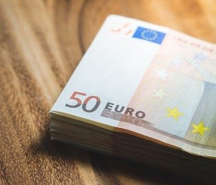Un nigerian a fost prins cu 79.000 de euro în intestine