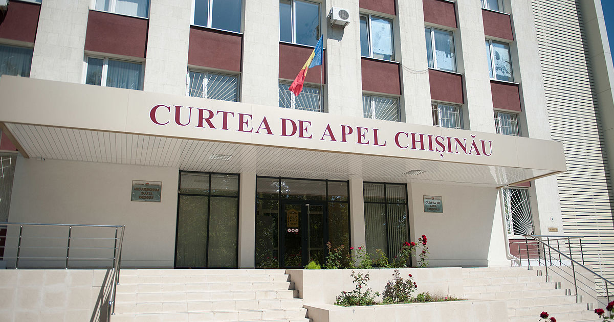 Schemă de vânzare a terenurilor la prețuri diminuate: PA contestă achitarea unui executor judecătoresc.