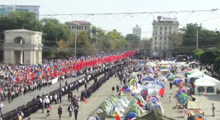 45% респондентов готовы вступить в Евразийский экономический союз, 38% высказались в пользу Евросоюза.