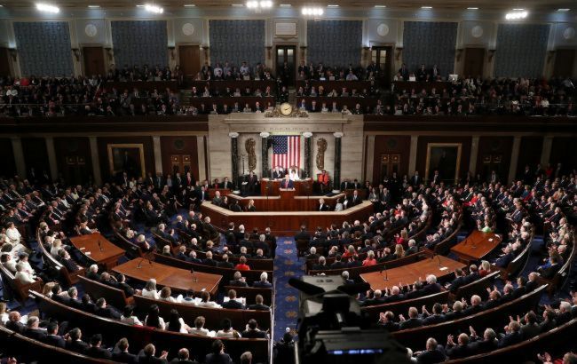США выделят Украине 300 млн долларов на военную помощь.