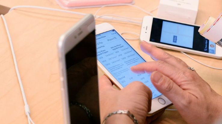 "Древние" iPhone обновят до iOS 15.