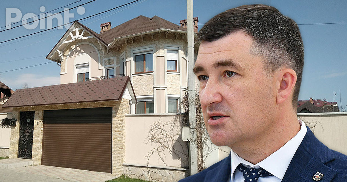 Munteanu și-a declarat averea: Salariu anual de 667.000 lei și cheltuieli de deplasare de 50.000 de lei,