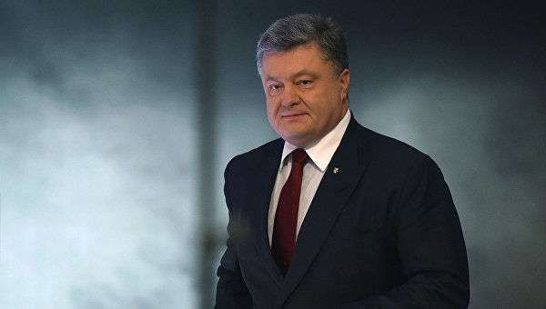 У Порошенко запланированы встречи с президентом страны Йоханнисом и премьер-министром Чолошем.