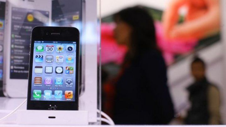 Apple trebuie să plătească 440 de milioane de dolari pentru încălcarea unor brevete. 