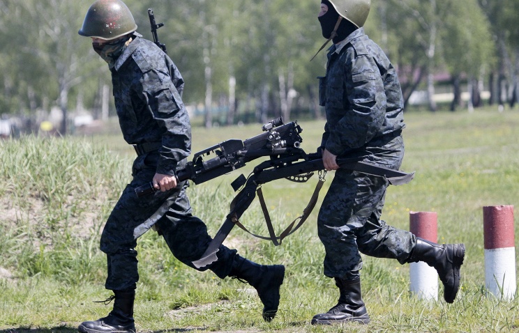Дороги с Красноармейска Донецкой области на Родинское и Гришино заблокированы войсками украинской армии.