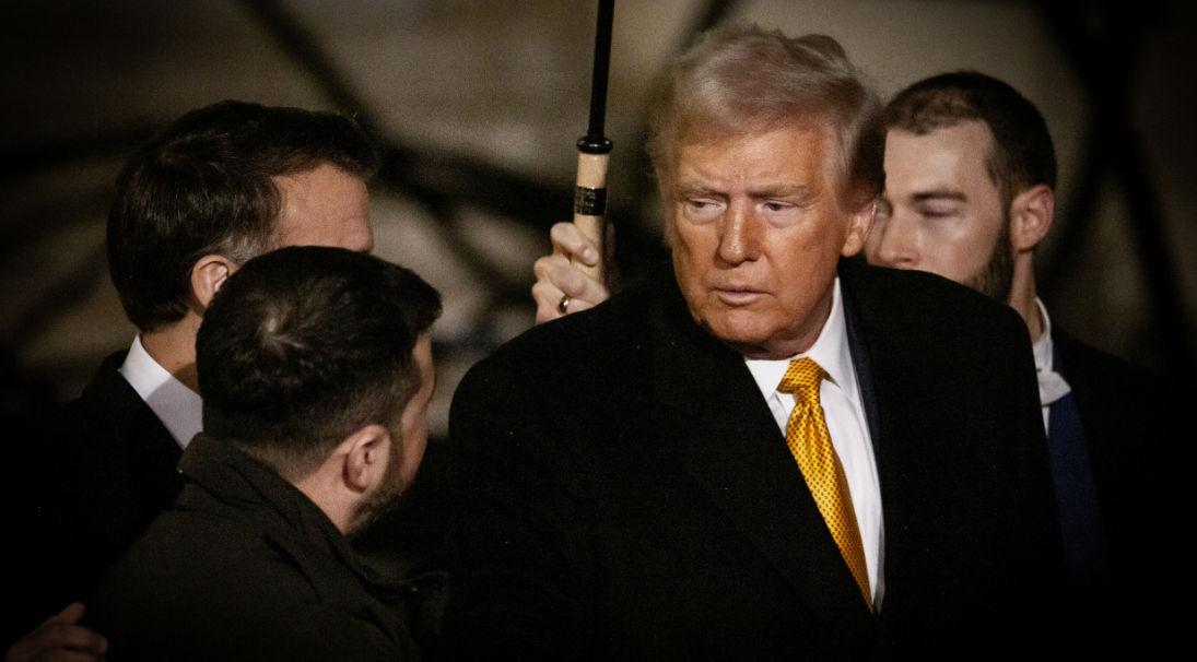 В Париже Трамп говорил Зеленскому о прекращении огня.