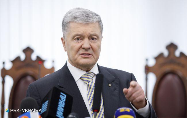 Суд оставил без изменений меру пресечения для Порошенко.
