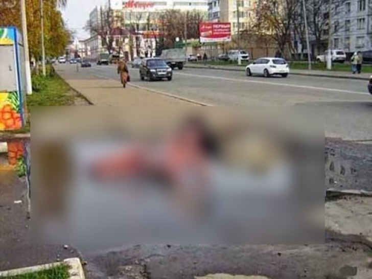 S-a supărat pe părinţi că n-au lăsat-o cu iubitul la mare. Atunci, le-a trimis o poză oribilă. Foto: realitatea.net
