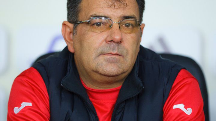 Ştefan Stoica nu mai este de antrenorul echipei Zaria.
