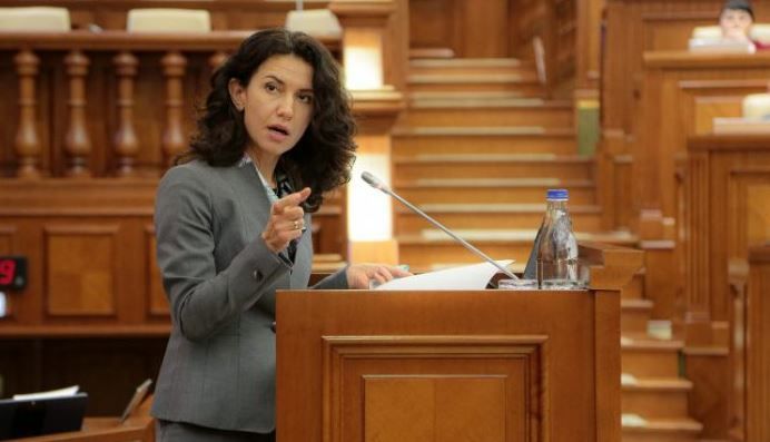 На руководителей целого ряда органов власти могут быть наложены санкции.