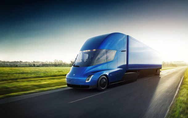 Названа примерная стоимость грузовика Tesla.