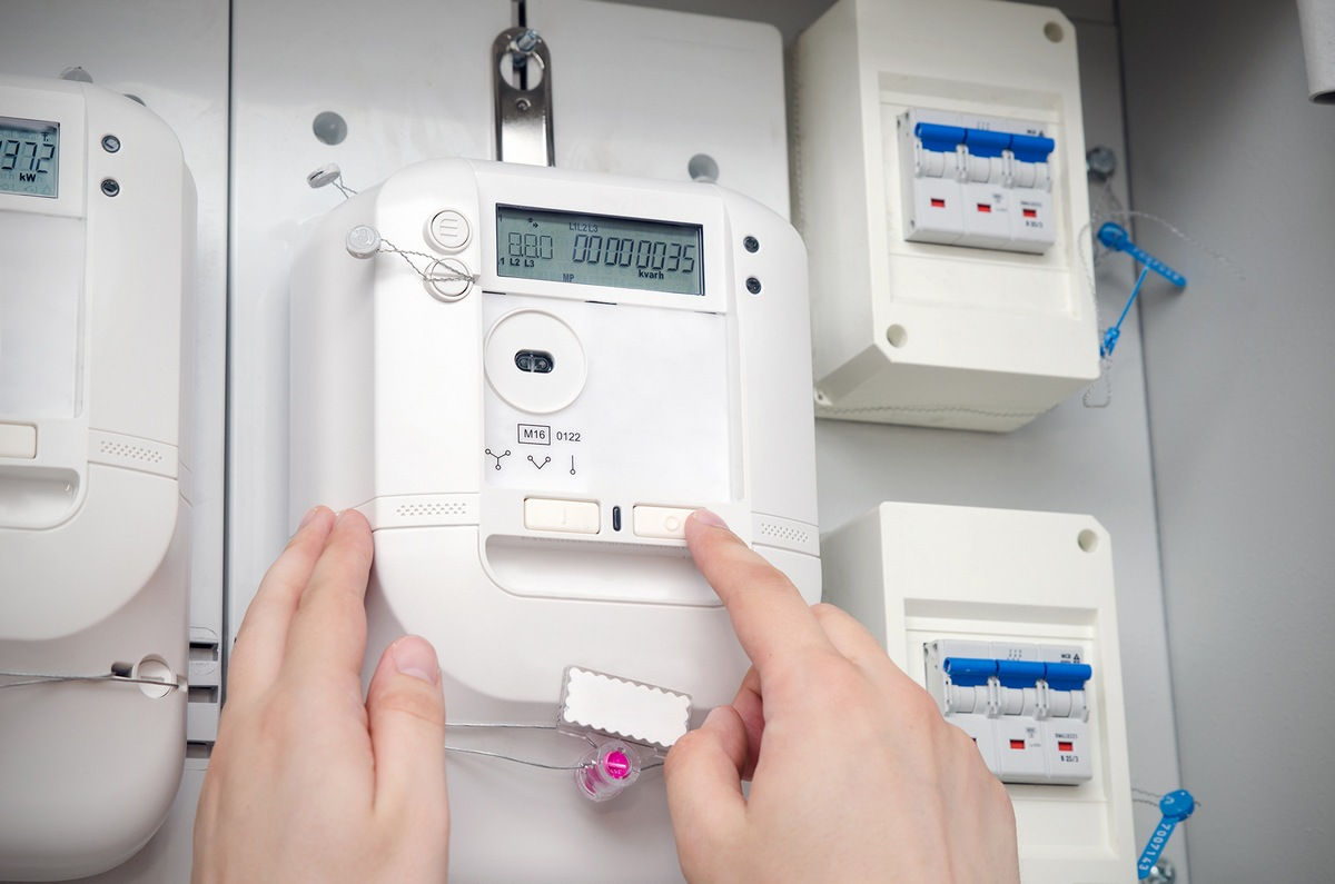Ministerul Energiei: Tarifele diferențiate la curent vor putea fi implementate peste cinci luni.