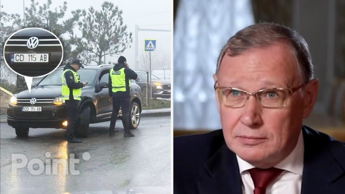 Mașina ambasadorului Rusiei, trasă pe dreapta de un echipaj de Poliție.