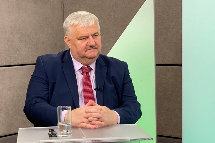 Ректор Молдавского государственного университета Игор Шаров.