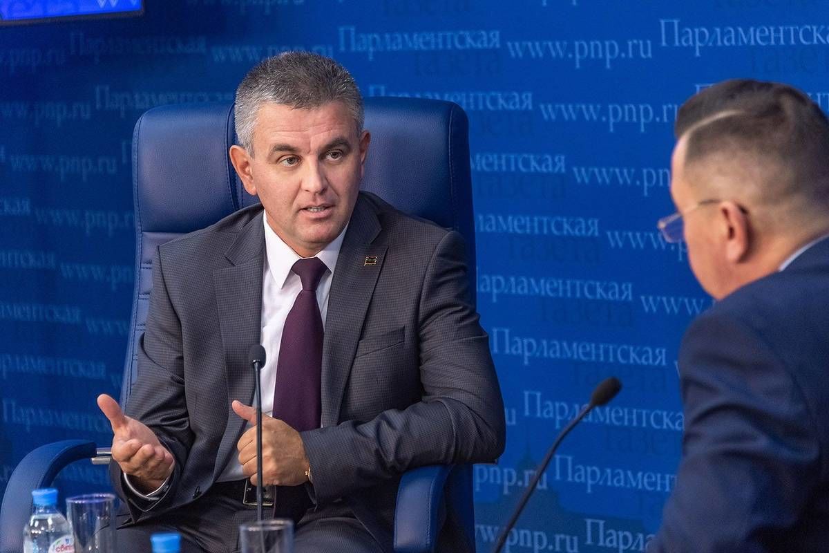 Красносельский: Обе стороны должны понимать ответственность перед людьми.