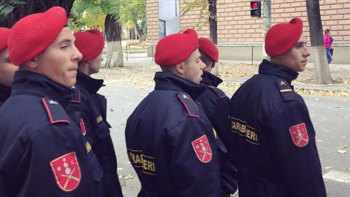 Проект об изменении полномочий войск карабинеров передан в парламент. Фото: agora.md.