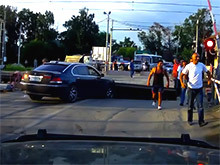 По словам очевидцев, в результате аварии переезд был блокирован на несколько часов.