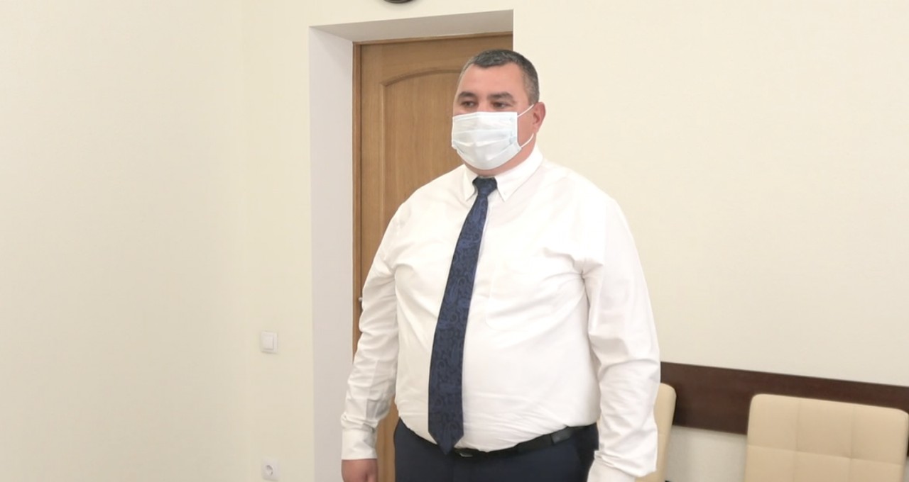 Прокуроры по борьбе с коррупцией потребовали ареста главного прокурора Хынчешт. Фото: tv8.md.