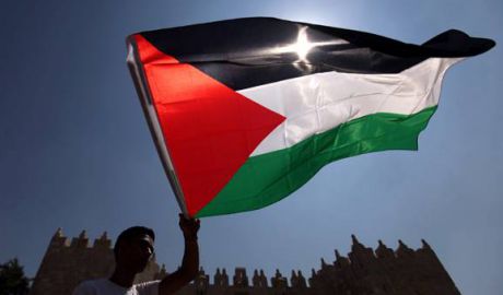 De anul viitor vor fi emise paşapoarte pe care va scrie Palestina
