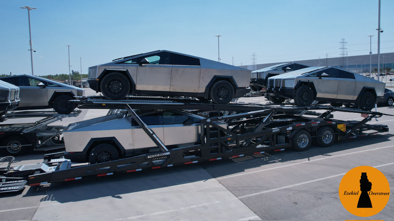 Десятки новейших Tesla Cybertruck замечены на автовозах.