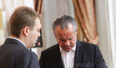 Plahotniuc l-a folosit pe Shor şi cât de bine i-a întins o cursă lui Filat.