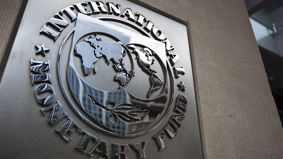 Правительство Белоруссии отказалось от кредитной программы МВФ из-за возможного шока для населения.
