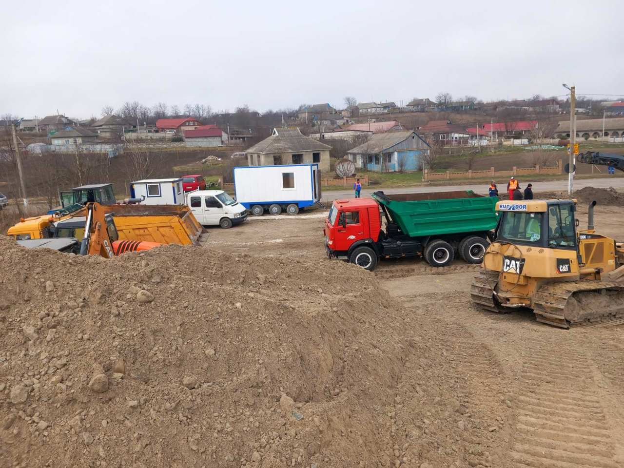 În sudul Moldovei a început reabilitarea unui tronson al drumului Bender-Căușeni-Cimișlia.