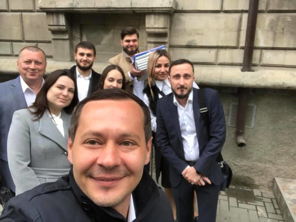 Партия Кодряну подала документы в ЦИК для участия в выборах.