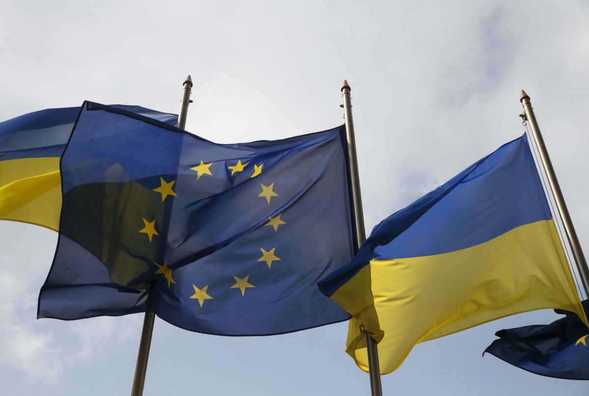 Еврокомиссия предложит отмену виз для украинцев 14 апреля.