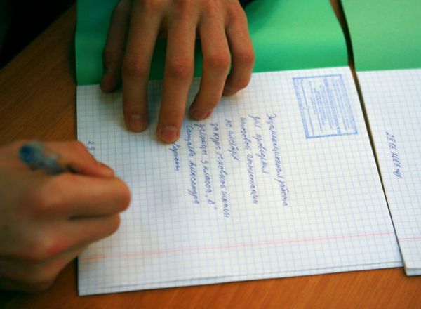 O femeie din Rusia si-a omorat in bataie fiul de 7 ani pentru ca nu si-a facut temele pentru acasa. Foto: protv.md