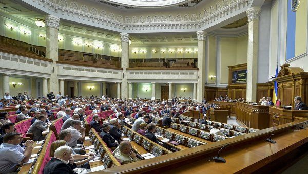 Депутаты внесли в Раду предложение о выходе Украины из СНГ.