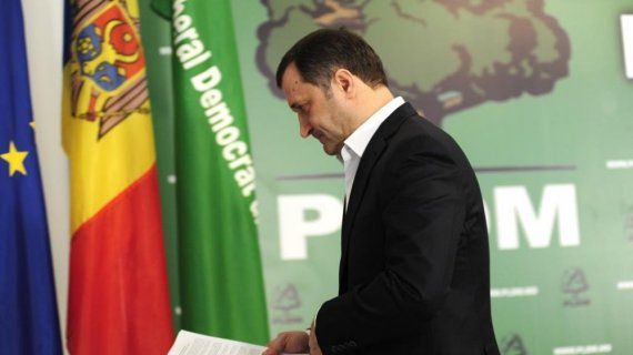 Владимир Филат может лишиться поста лидера созданной им партии.