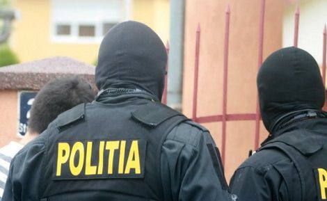 Procurorii au efectuat ridicări de acte ce se referă la activitatea economico-financiară a întreprinderilor S.A. „Moldovagaz”, S.A.„Moldtelecom” şi S.A. „Metalferos”.