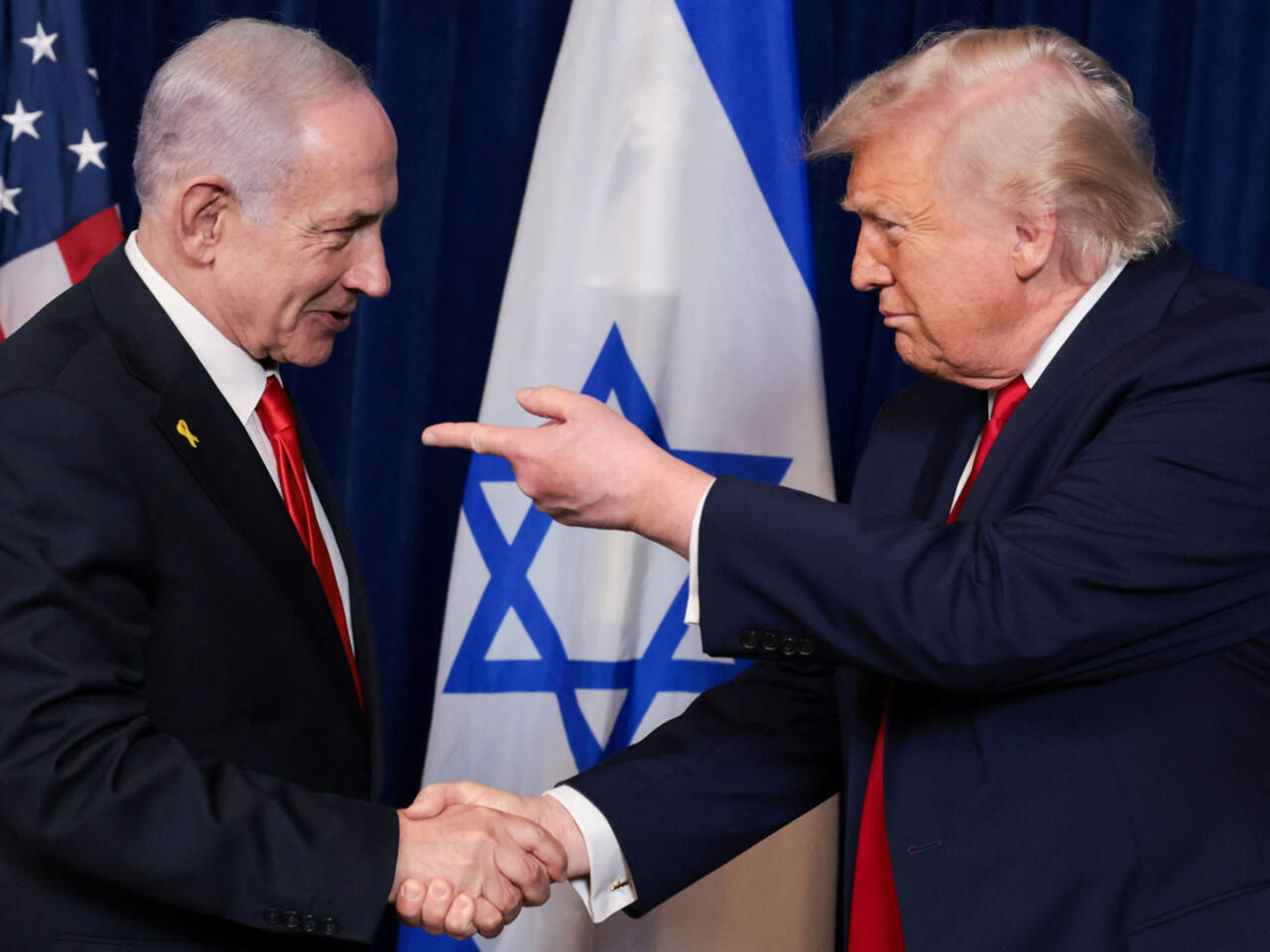 Trump a amenințat Israelul că îl va lăsa „singur împotriva Iranului”.