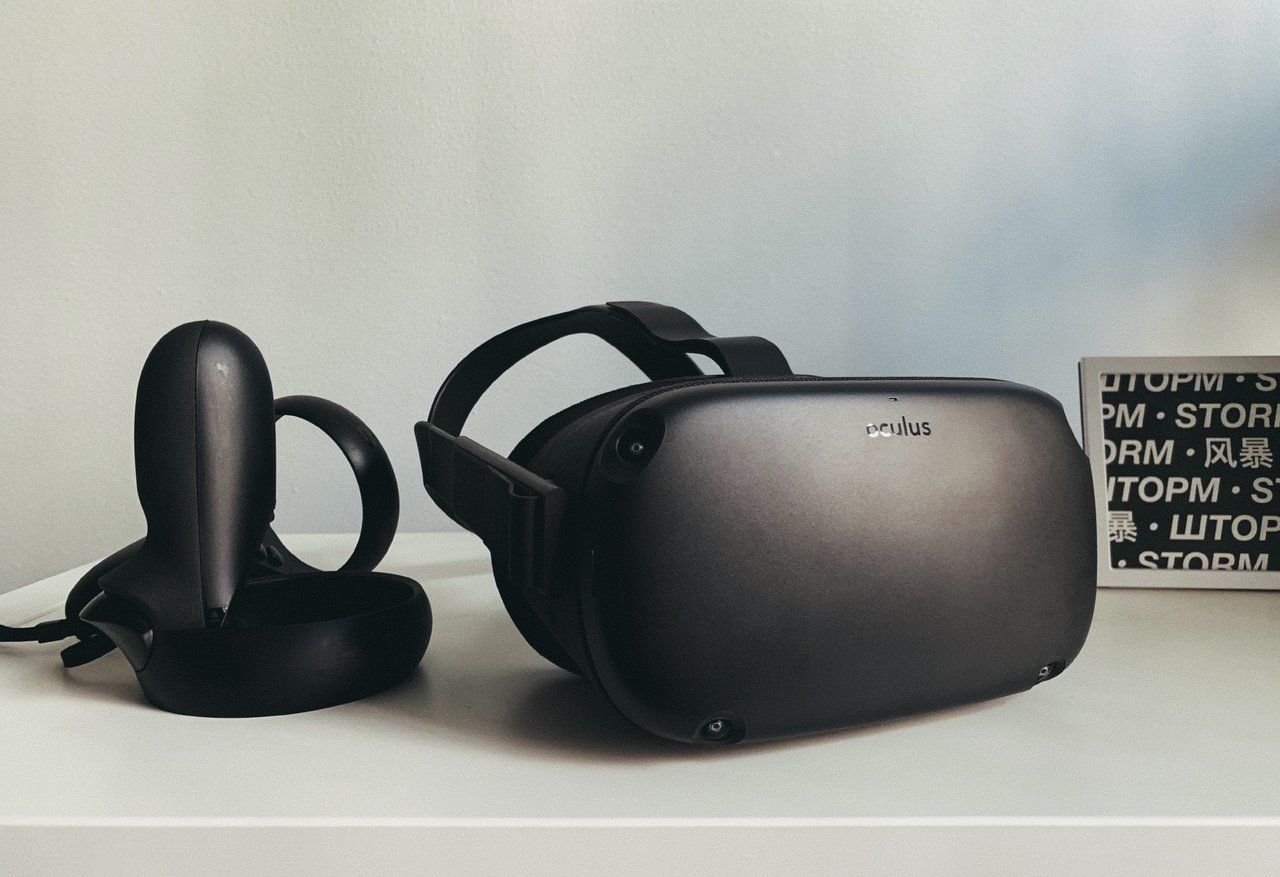 Беспроводной VR-шлем от компании, принадлежащей Facebook.
