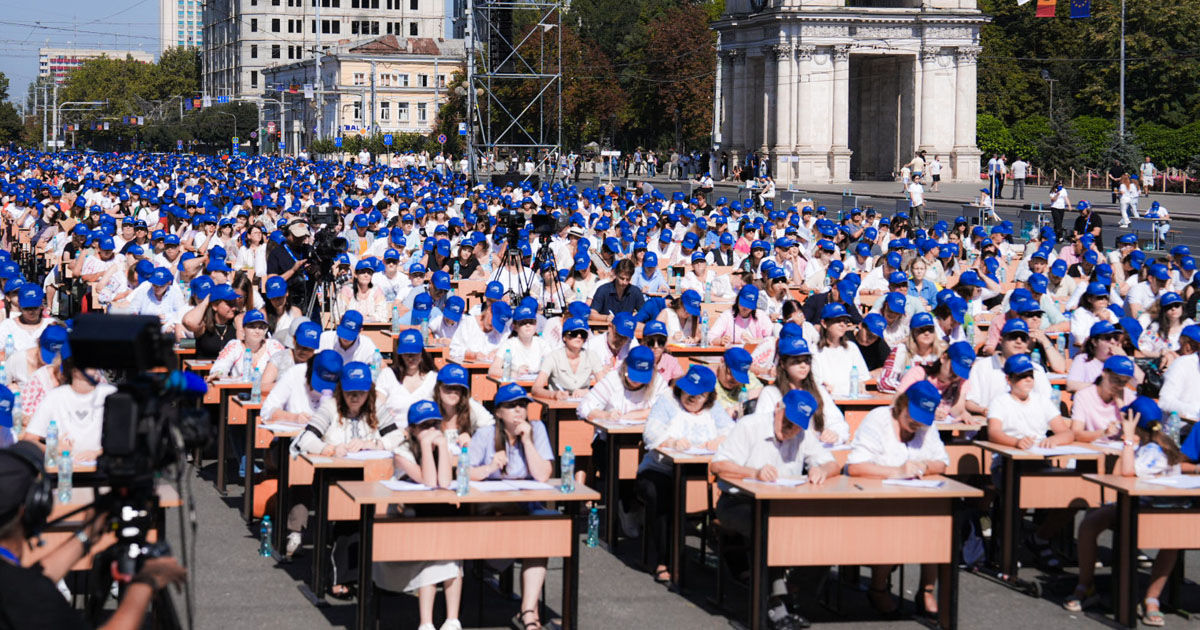 18 participanți la Marea Dictare Națională au obținut cel mai mare punctaj.