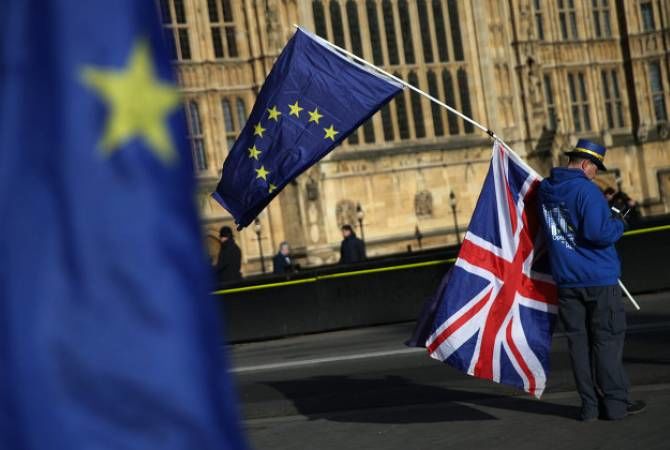 ЕС зарезервирует €5 млрд на случай провала переговоров по Brexit.