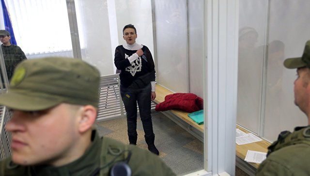 Адвокат Савченко написал заявление о самоотводе.