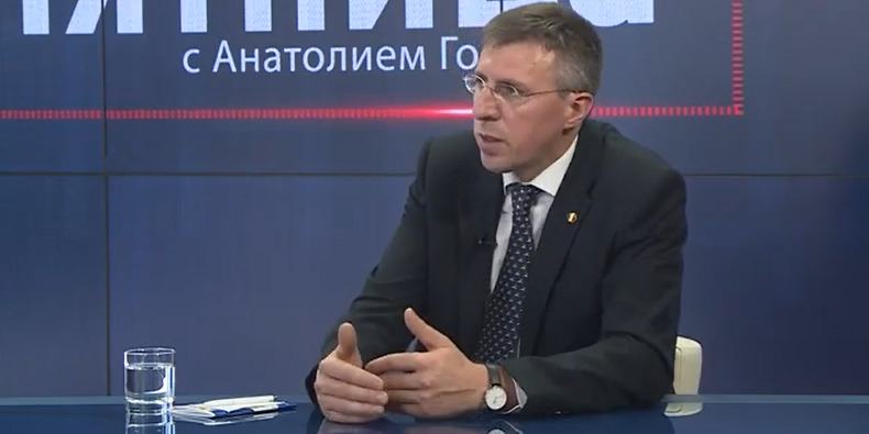 Кандидат в президенты Дорин Киртоакэ.