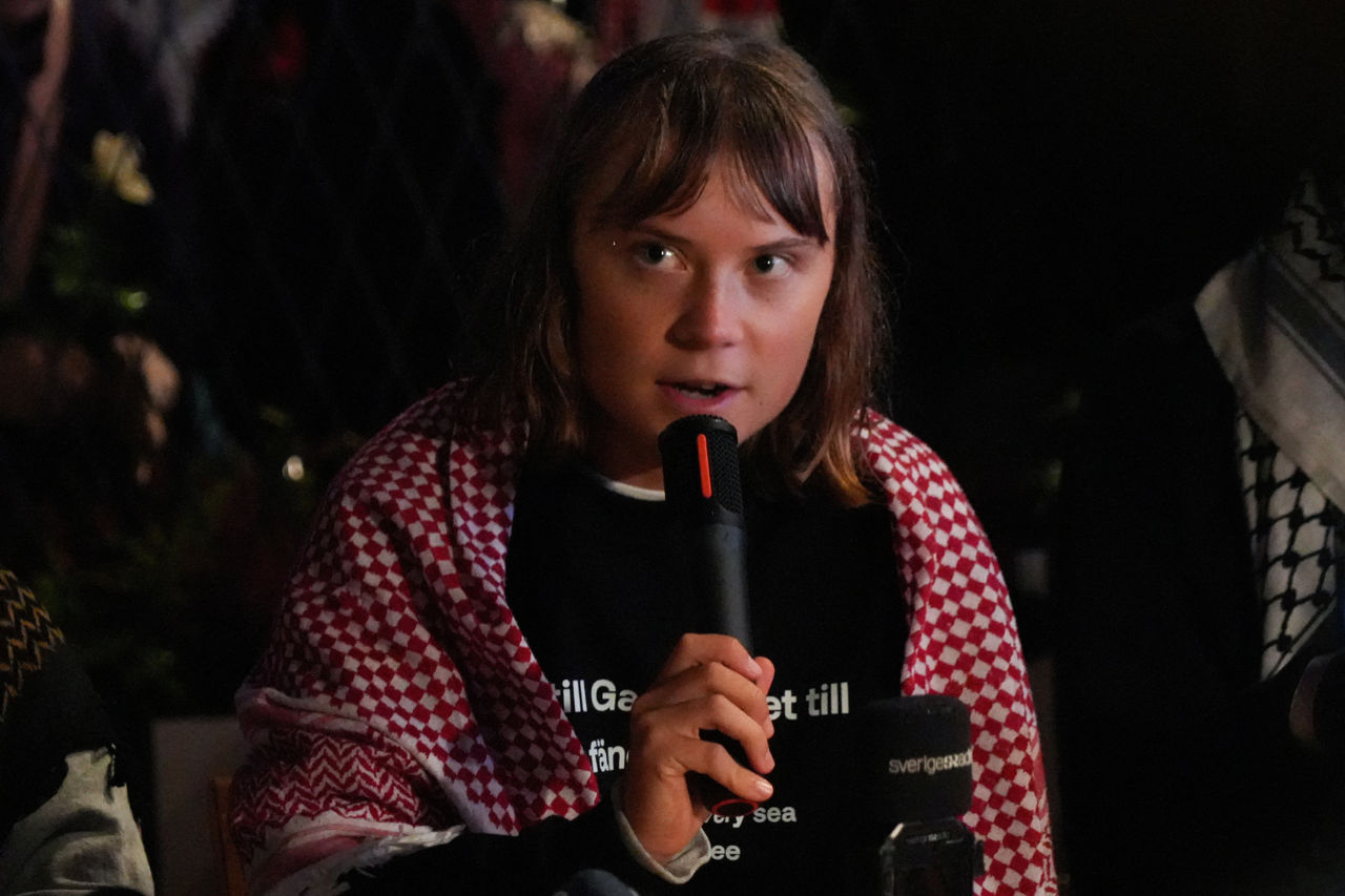 Greta Thunberg acuză torturi comise de Israel.