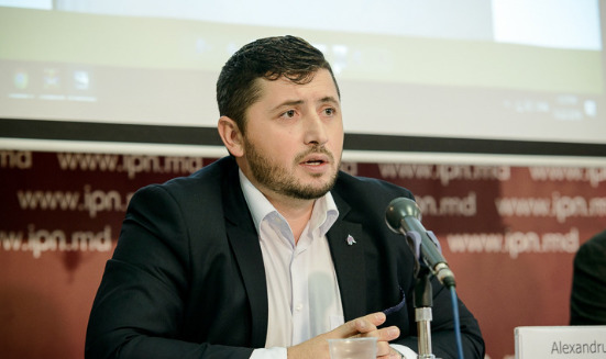 Право голоса лиц с ограниченными возможностями нарушалось на выборах.