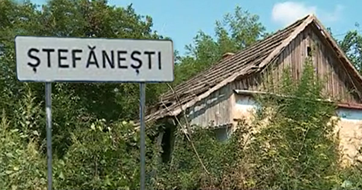 В селе Каушанского района дома продают по 10 000 леев, но покупателей нет. Коллаж: Point.md