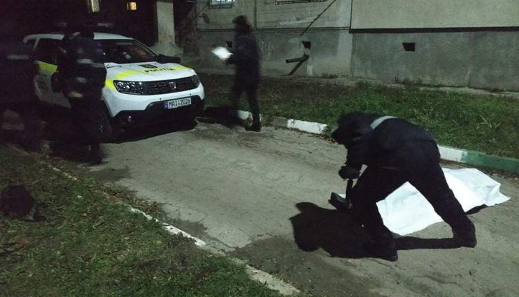 В Бельцах погиб подросток, прыгнув с крыши дома: он поссорился с девушкой. Фото: Facebook
