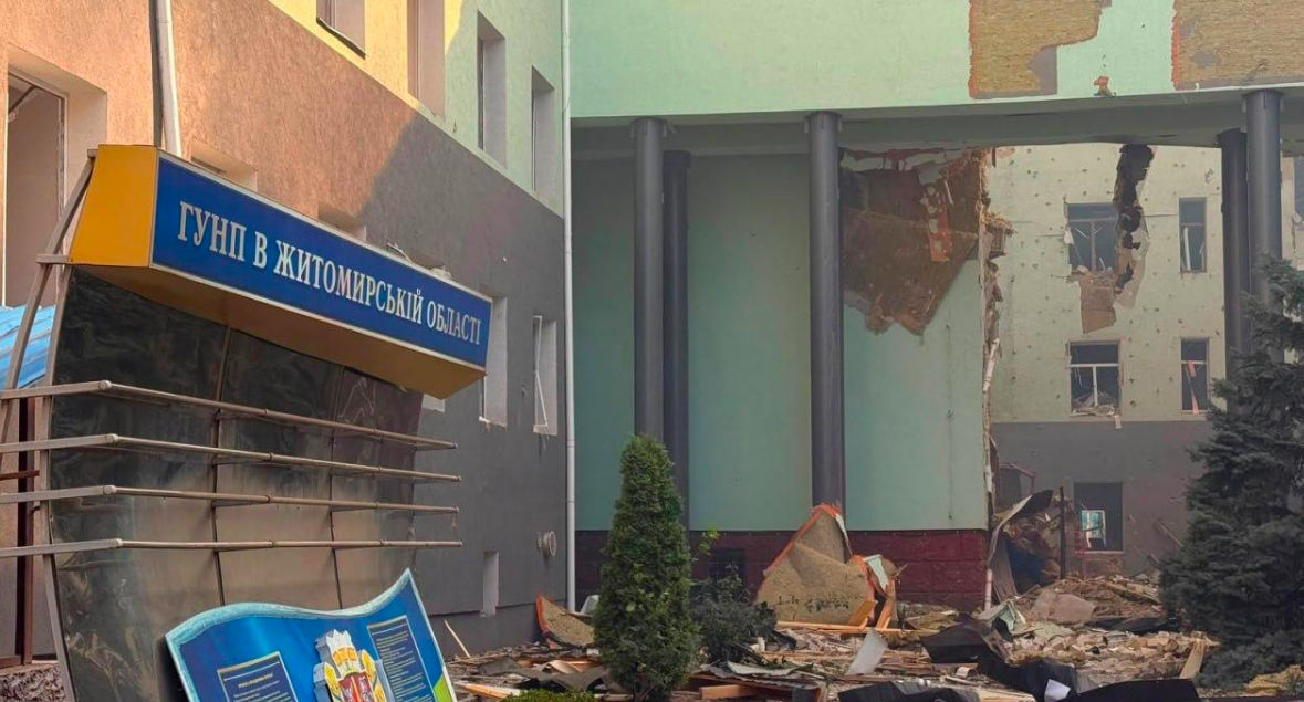 В результате удара по Житомиру погибли два человека, 20 получили ранения.